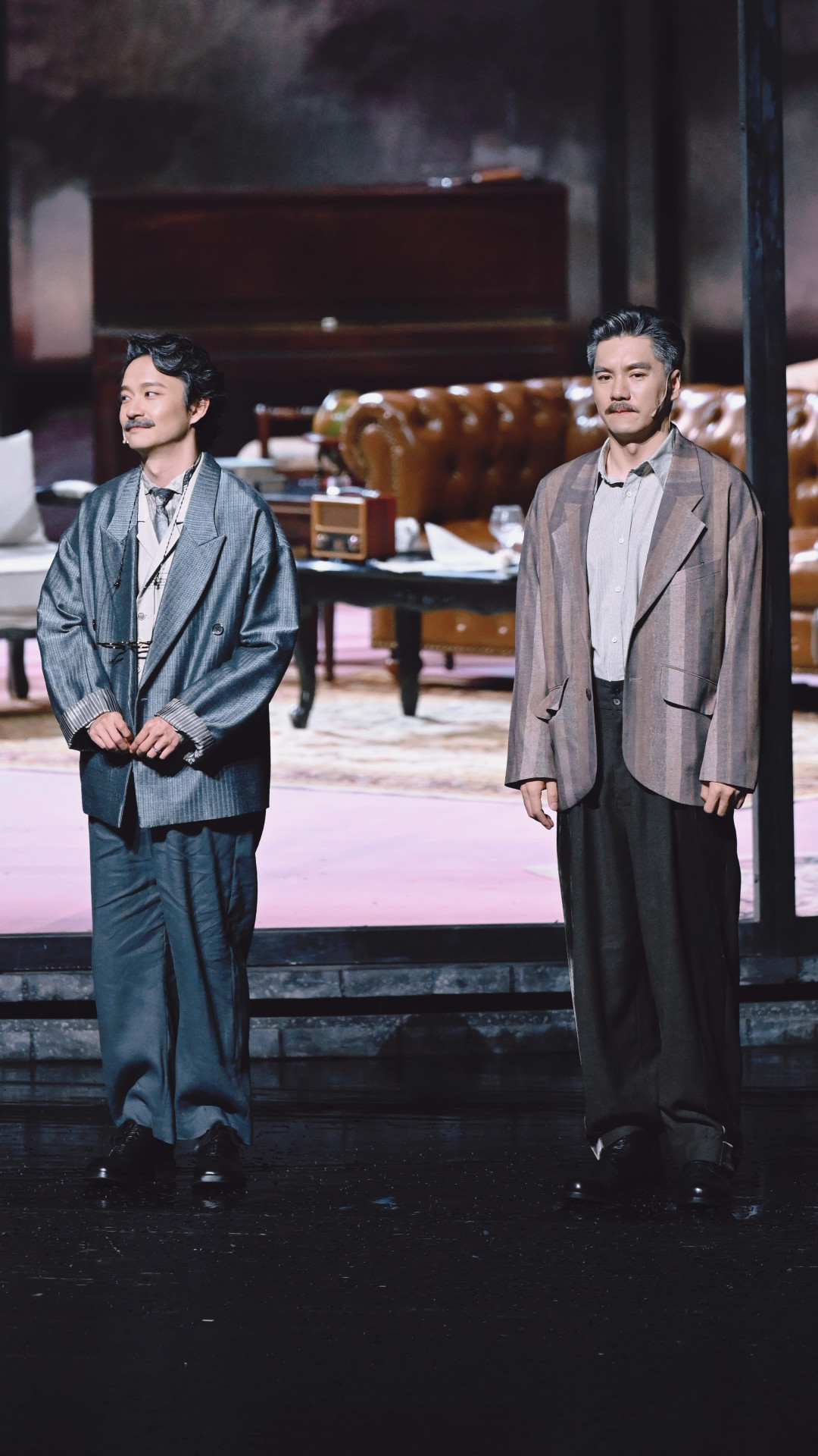 《农庄馆客人》深圳全网收不到票,苏州本周四开售:看黄磊何炅这部115分钟话剧前,先想清楚三件事