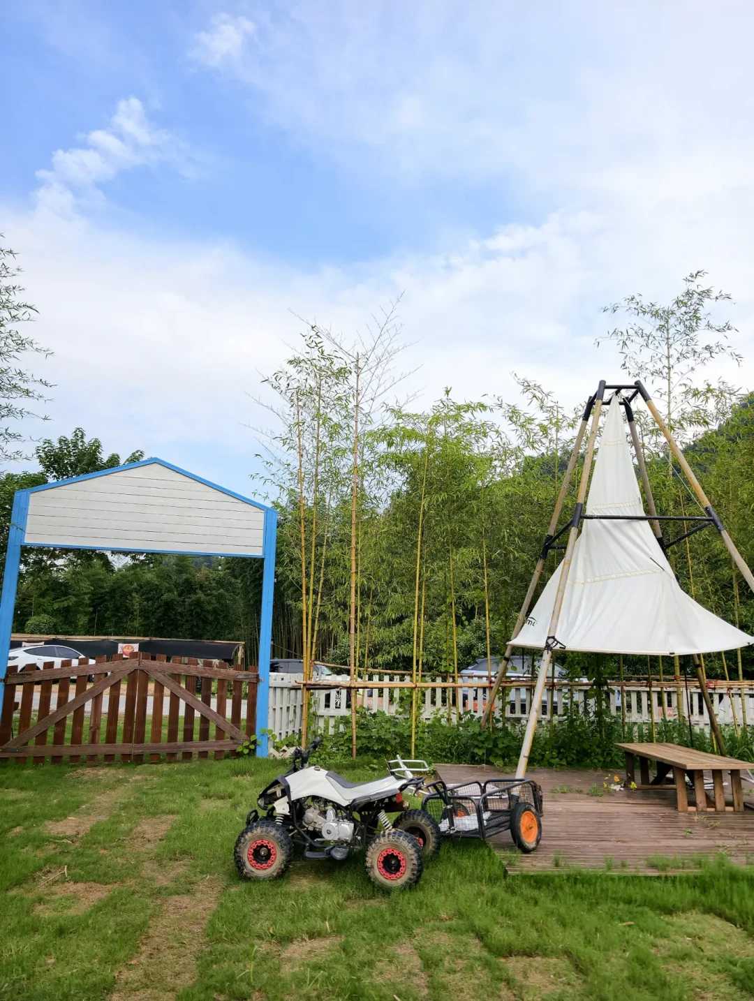 中秋国庆营地涨价又满房:第一次过夜露营,先算清“租、买、拎包”这笔账