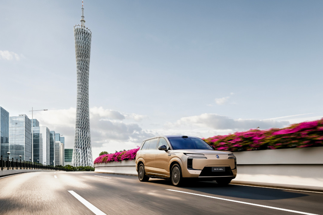 腾势N8L纯电版29.98万起，960km续航为何缺易三方？