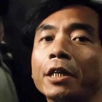 穷人乍富——把一口好牙毁掉包金牙