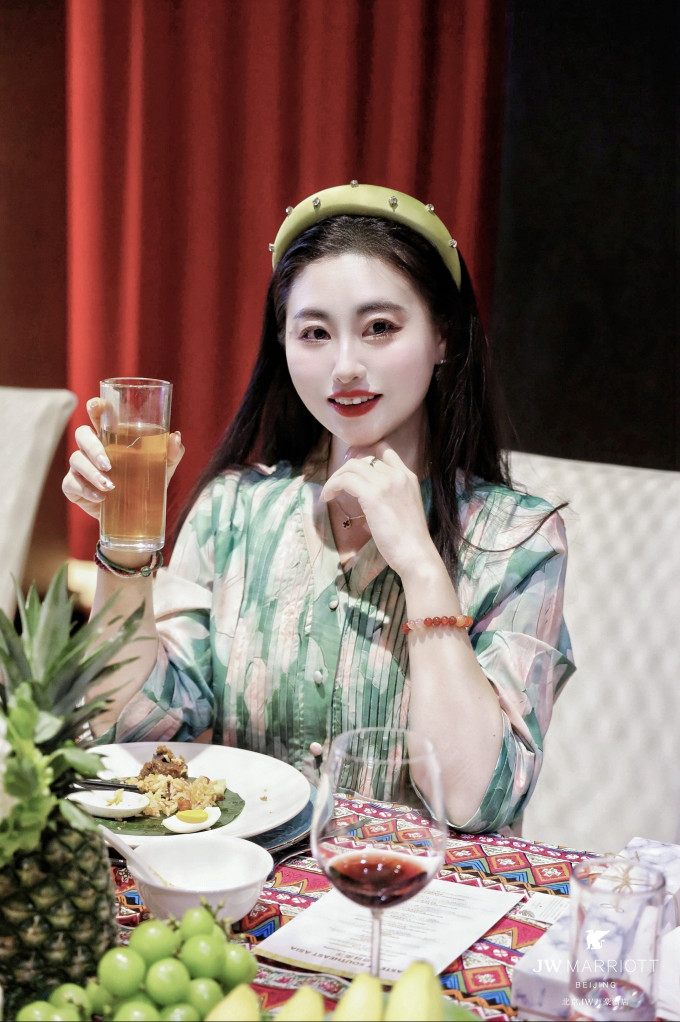 聚会餐饮