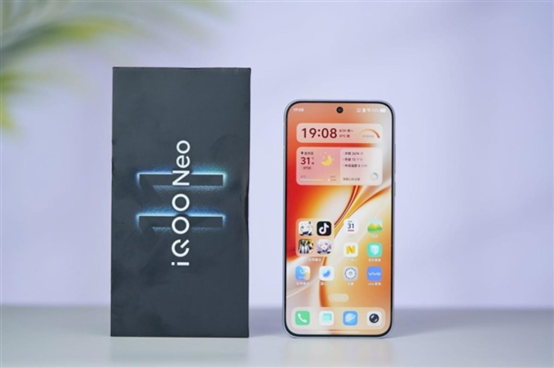 天玑9500M双芯加持!iQOO Neo11至尊版图赏