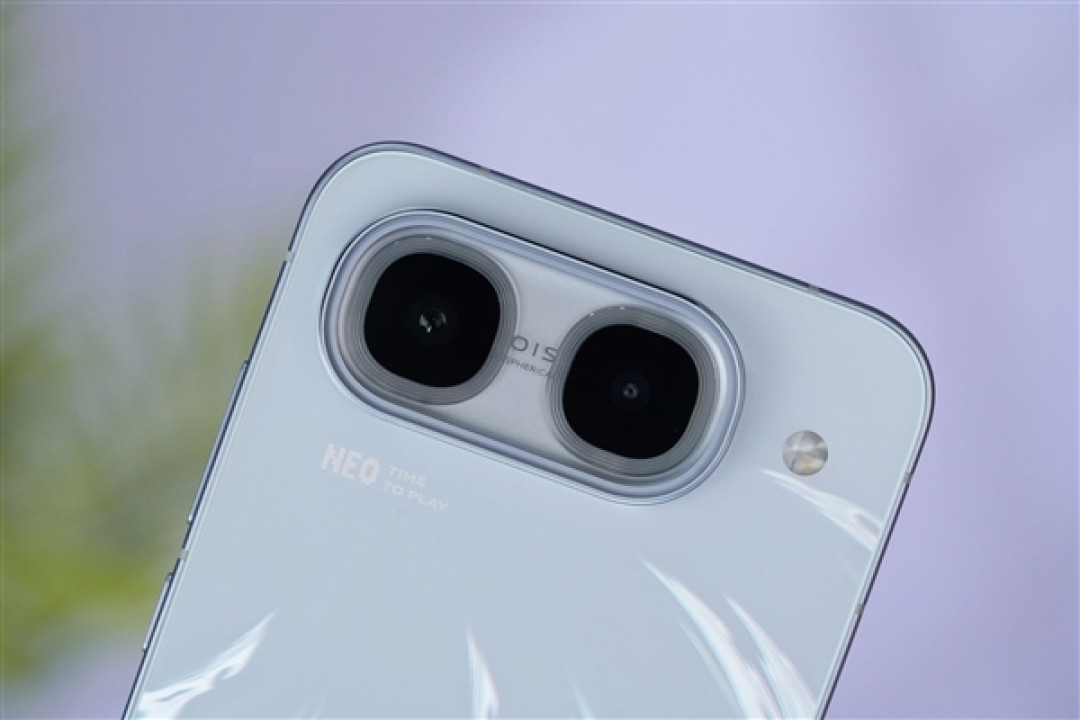 天玑9500M双芯加持!iQOO Neo11至尊版图赏