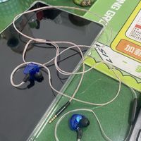 挂耳入耳式音乐耳机3.5mm圆口有线耳机