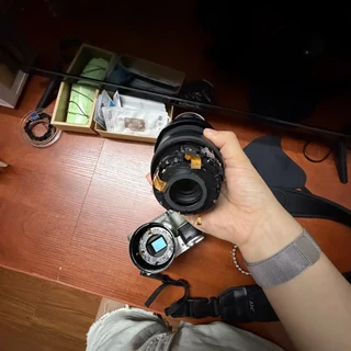官方把四个卡口都摆上了货架,评论区却只追问一件事:「断头龙」富士口17-70两年11帖810条评论,国庆出行前把维修、保修、二手三本账摊开