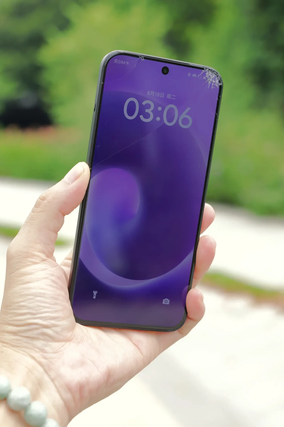 被取消的魅族22 Air被人拆了:7.67mm、5750mAh、梅花星型螺丝,「PPT产品论」这次该它还一半公道