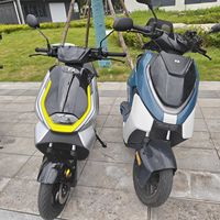 小牛拍下3399空车架，九号N370C只剩800W、极核AE3急着堆到1300W：九月电摩打得最凶的竟是三千档——金九下订前，先把落地价、额定功率、渠道、牌照四把尺子对齐
