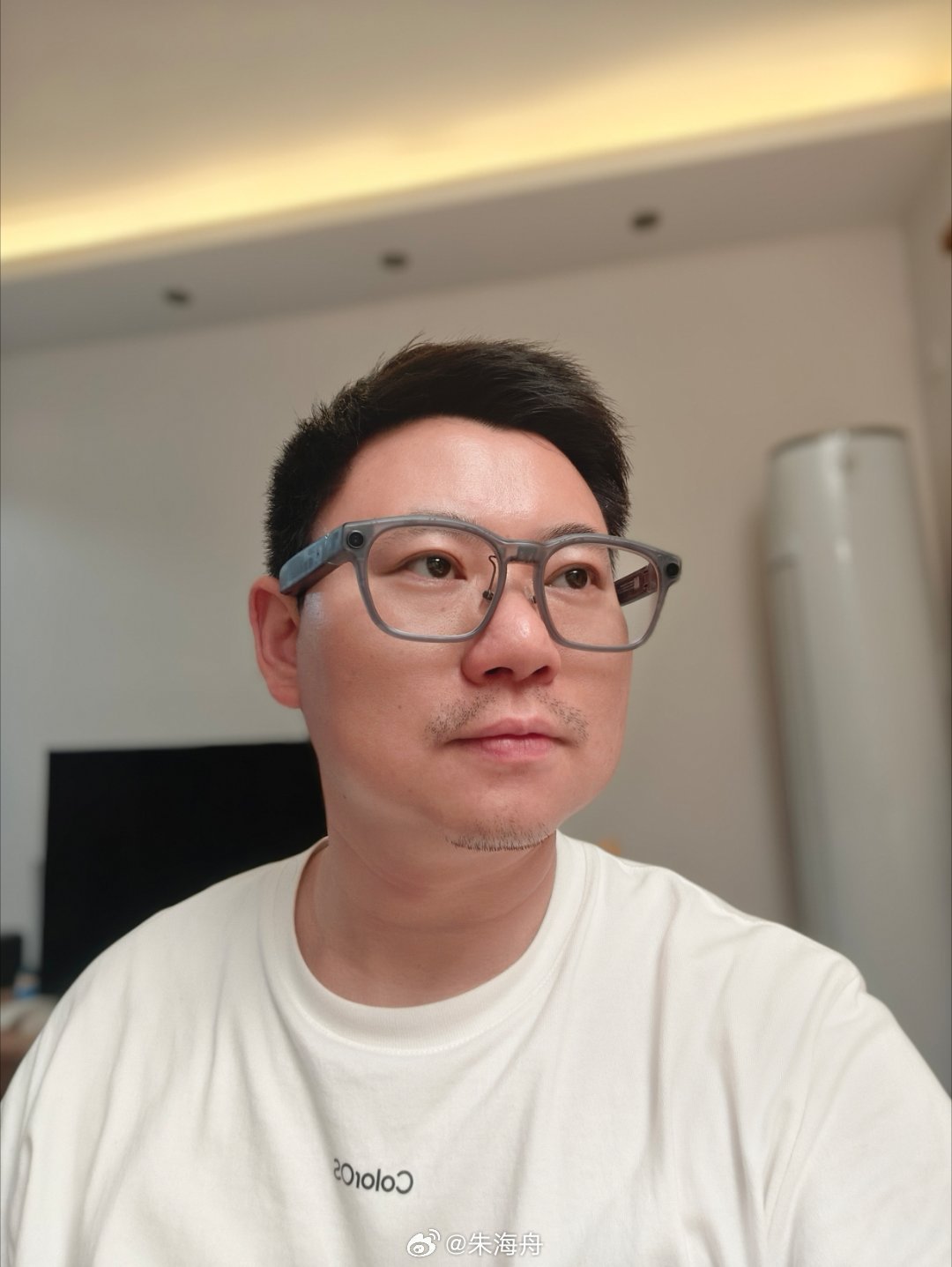 理想眼镜学会泊车、二代却要等到2027:1699元起的车主「车钥匙」,现在买还是等——先算清配镜、漏音、迭代这三笔账