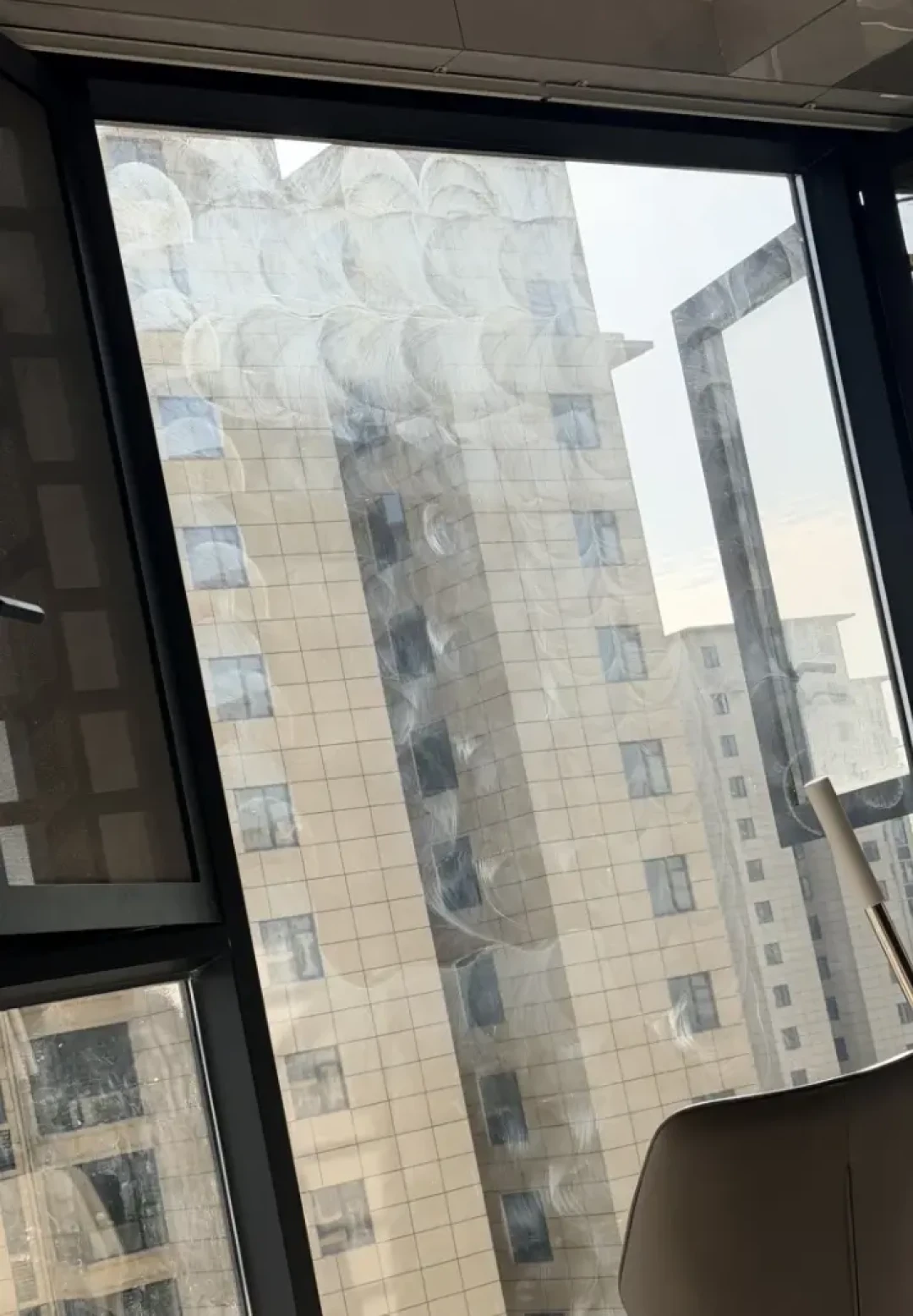 IFA把AI家电吹成标配的这个9月，翻完7621份问卷和上百条吃灰吐槽：真智能替你做判断，伪智能只替你按开关