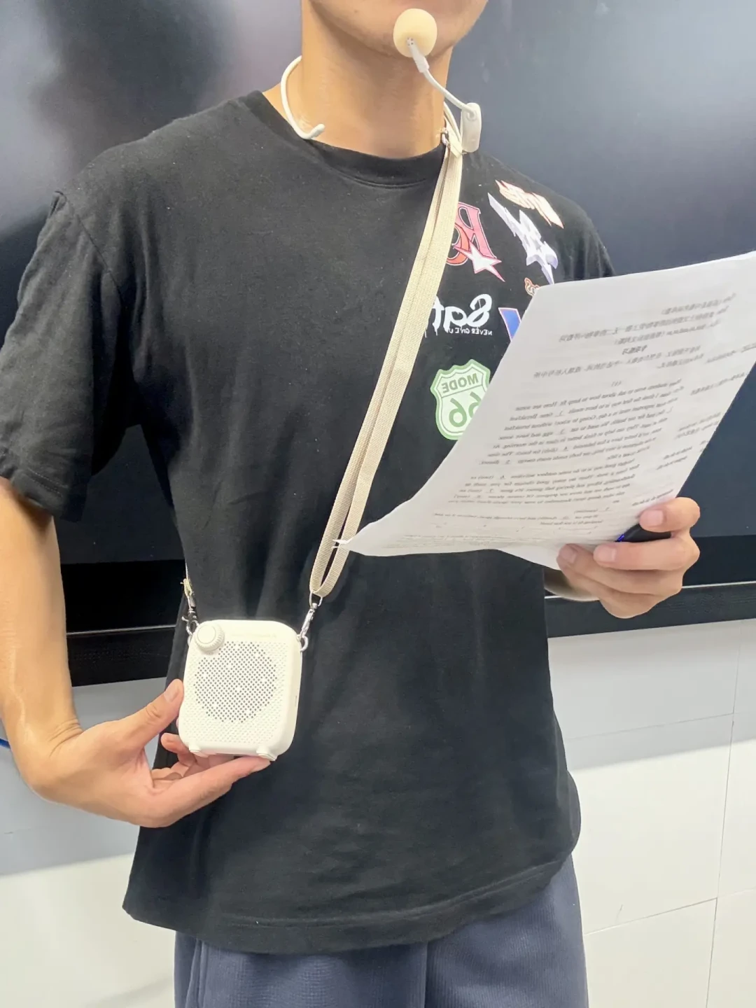 开学第一周坏掉的不止嗓子:我把漫步者三款新扩音器的通稿、榜单商单和教师买家的真话拆开对完账