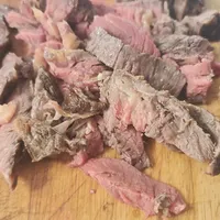 纯肉党正在排队“做减法”：只吃牛肉、盐和水，狮子餐是净化还是最贵的偏食？