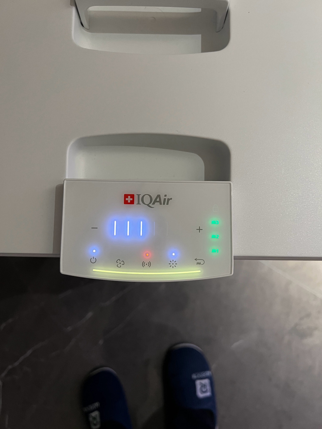 灯在跳黄、APP显示