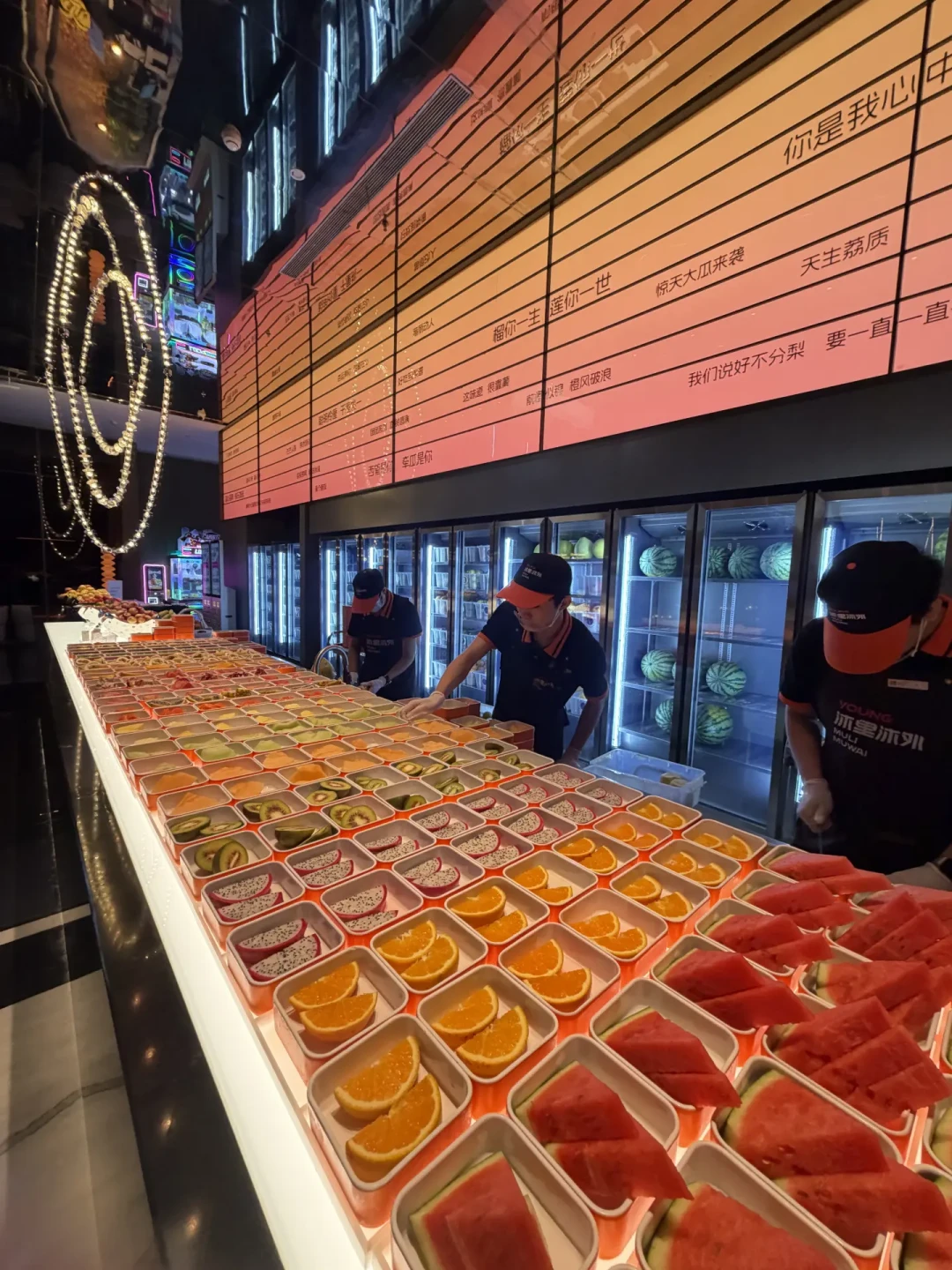 报告说洗浴中心“300元享18小时”能平替酒店:沈阳淡季的账其实另有一套算法