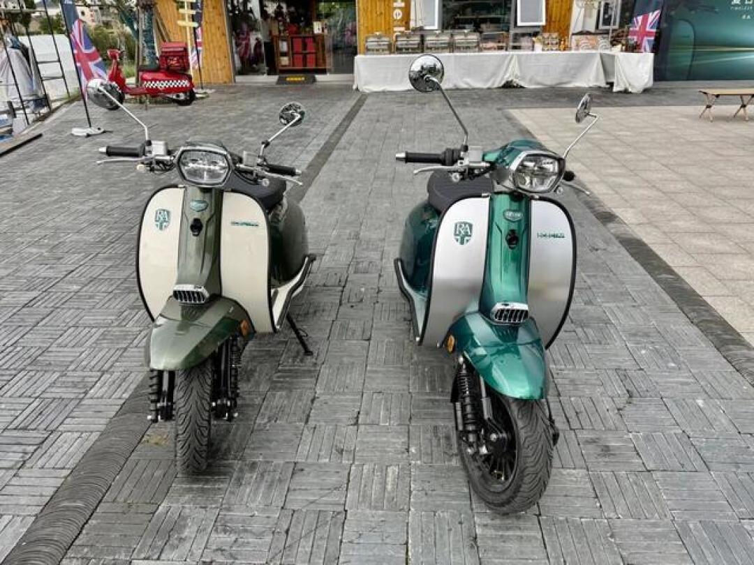 RA纯电踏板上市：全网四个价，理清裸车与满配，才懂“铁壳尽头”的溢价