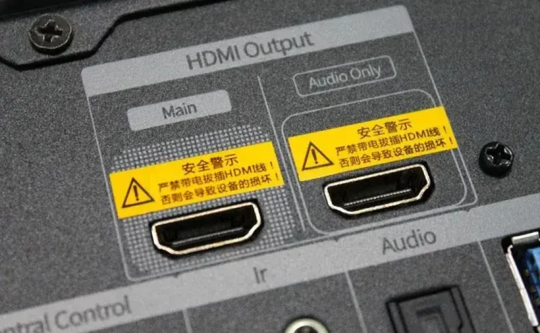 音箱线动一下,功放就炸了:12个公开维修案例,把