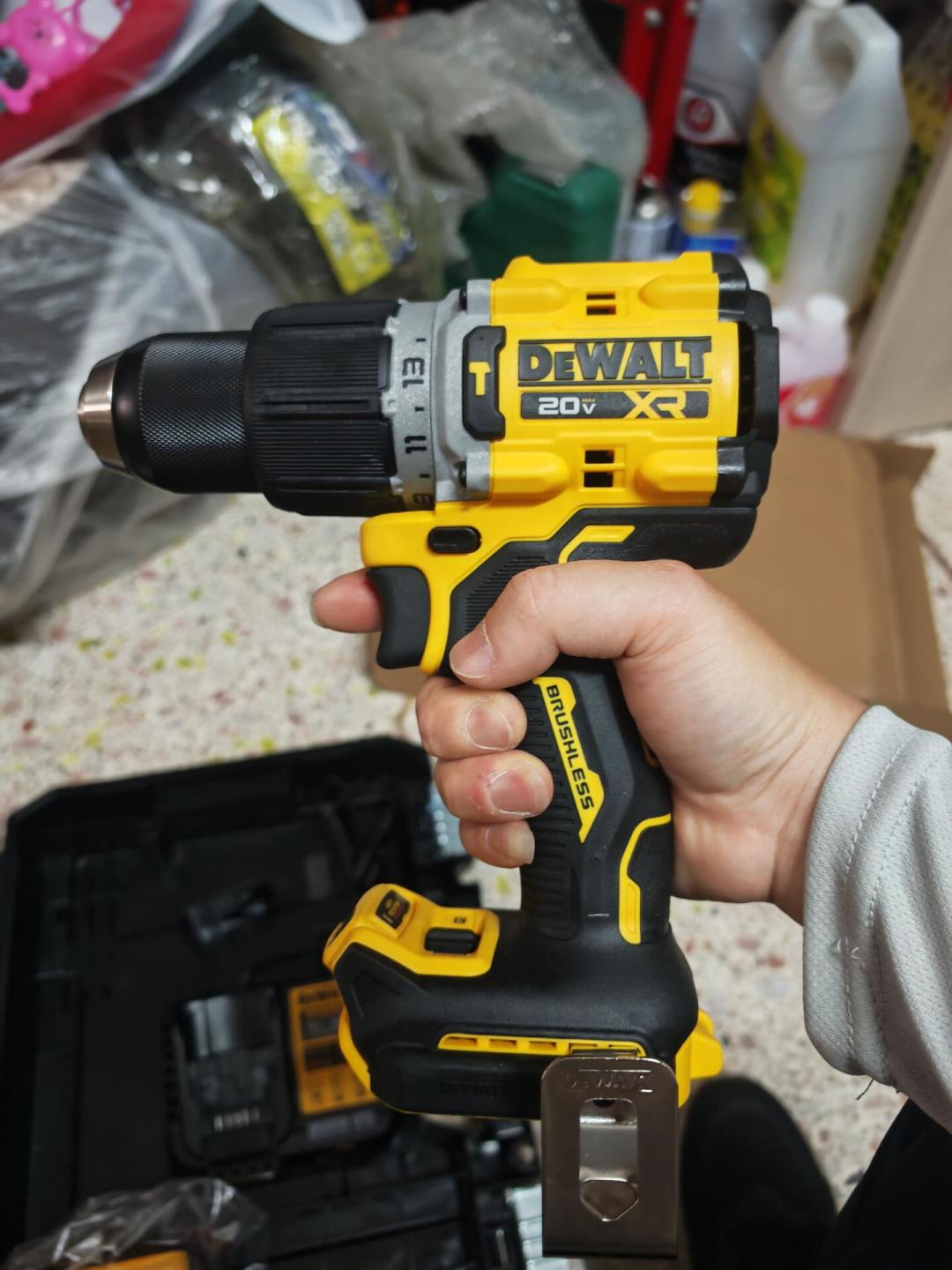 得伟一口气剧透的新品,过去40天:3款落地、5款还在风里,最扎心的话在评论区——时间账、人群账、现款账我一次算清