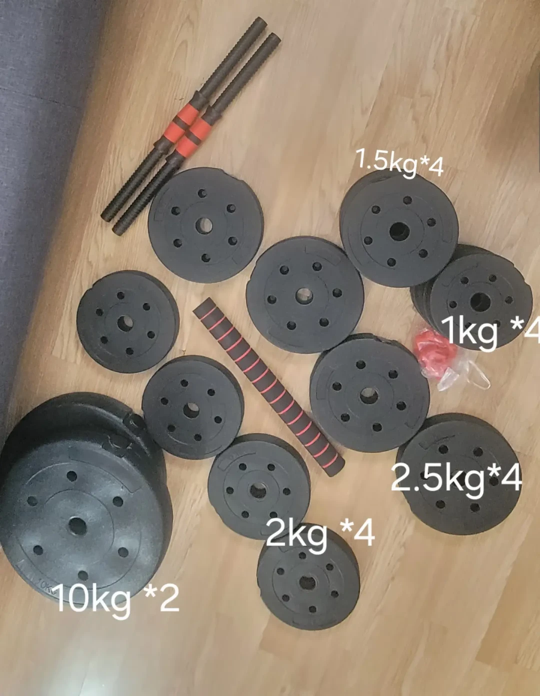 闲鱼一对7.5公斤哑铃50块,28条评论帮你算完账:二手哑铃是弃坑器材里的硬通货,但先算元/公斤和路费