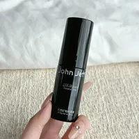 今秋彩妆圈吵得最凶的,是一块39块钱的腮红:我把矿物免卸彩妆两派的无广实测和避雷帖都对完了账,想上车先听完这3句