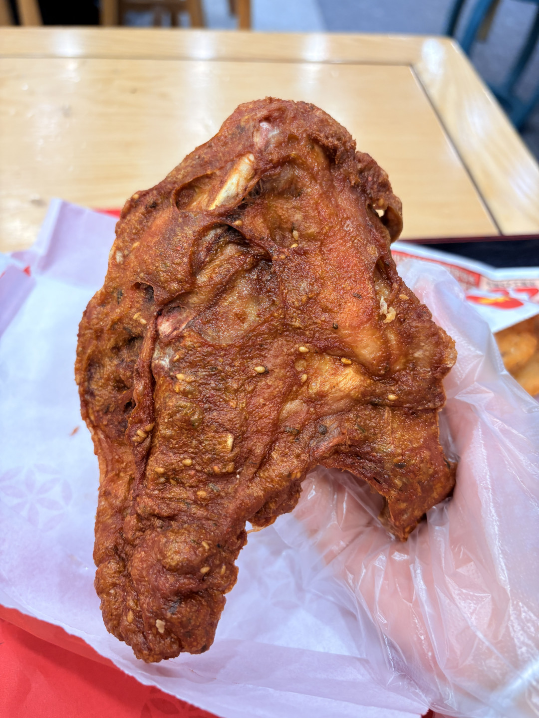 塔斯汀悄悄把自己开成了炸串摊:我把全网近一年的小食口碑帖摆开了——哪几款比汉堡好吃,哪几款是纯概念