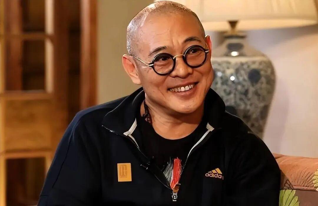 李连杰下凡红果：两部短剧都播完了，戏份、免费看、第二季有没有，先把8个月时间线和4个坑说清