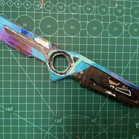 一个水瓶盖做的"刀皮"，点赞破了三万：三角洲复刻手工这波，钱和时间都花在哪