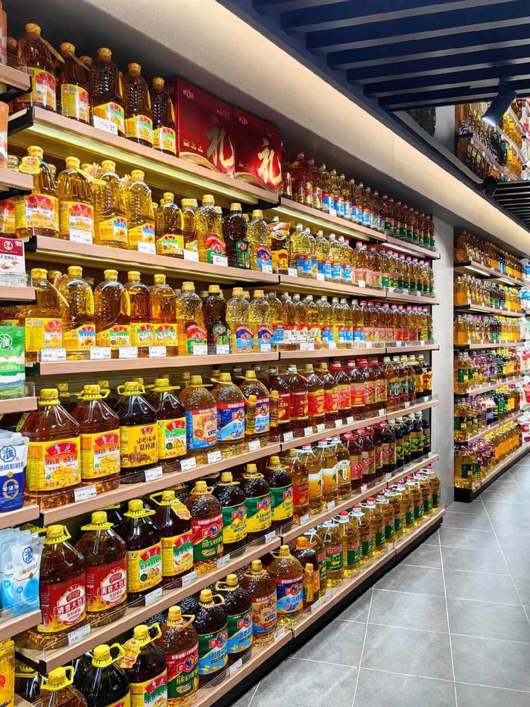 豆油盘面冲高8.8%,库存堆了35%,出厂价不涨反跌:北大仓粮油涨价的链条断在哪两处?我把本周的账算完