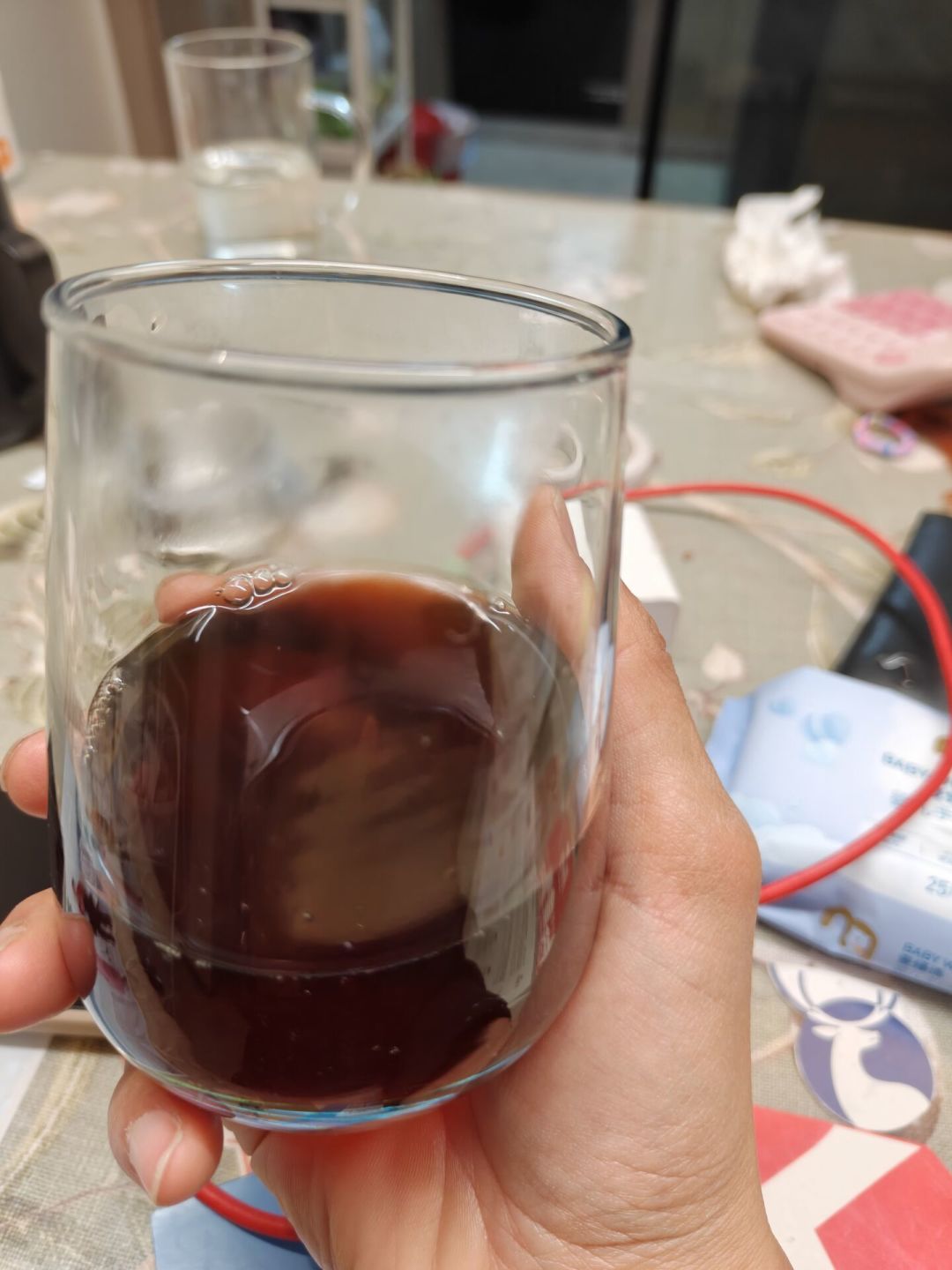 50块一盒马“瑰夏”吵崩三派:翻了全网近千条评论才敢说,“瑰夏”这俩字其实是三本账