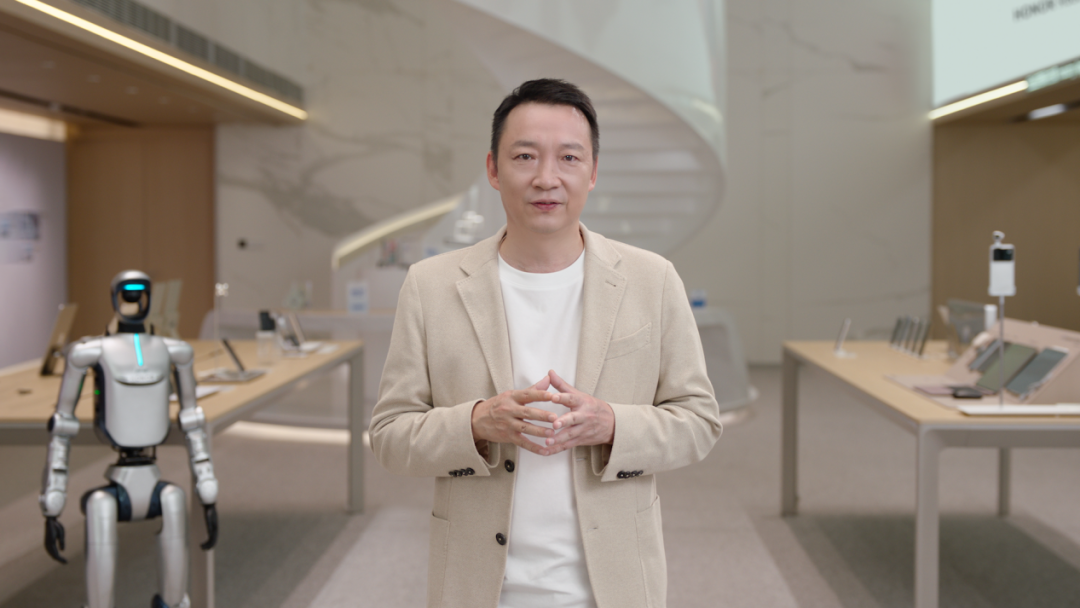 荣耀CEO李健：AI正在重写手机操作系统的未来