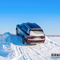 华为退后一步，问界换了"掌柜"：但66.8%的用户，买的还是"华为"那两个字