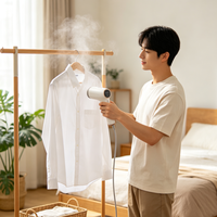 衣服皱巴巴穿出去太掉价？这挂烫机一喷，平整又体面