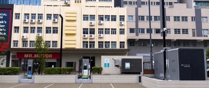 小鹏香港兆瓦闪充站实测：充电9分钟能跑70公里，但专程跑一趟可能亏大了