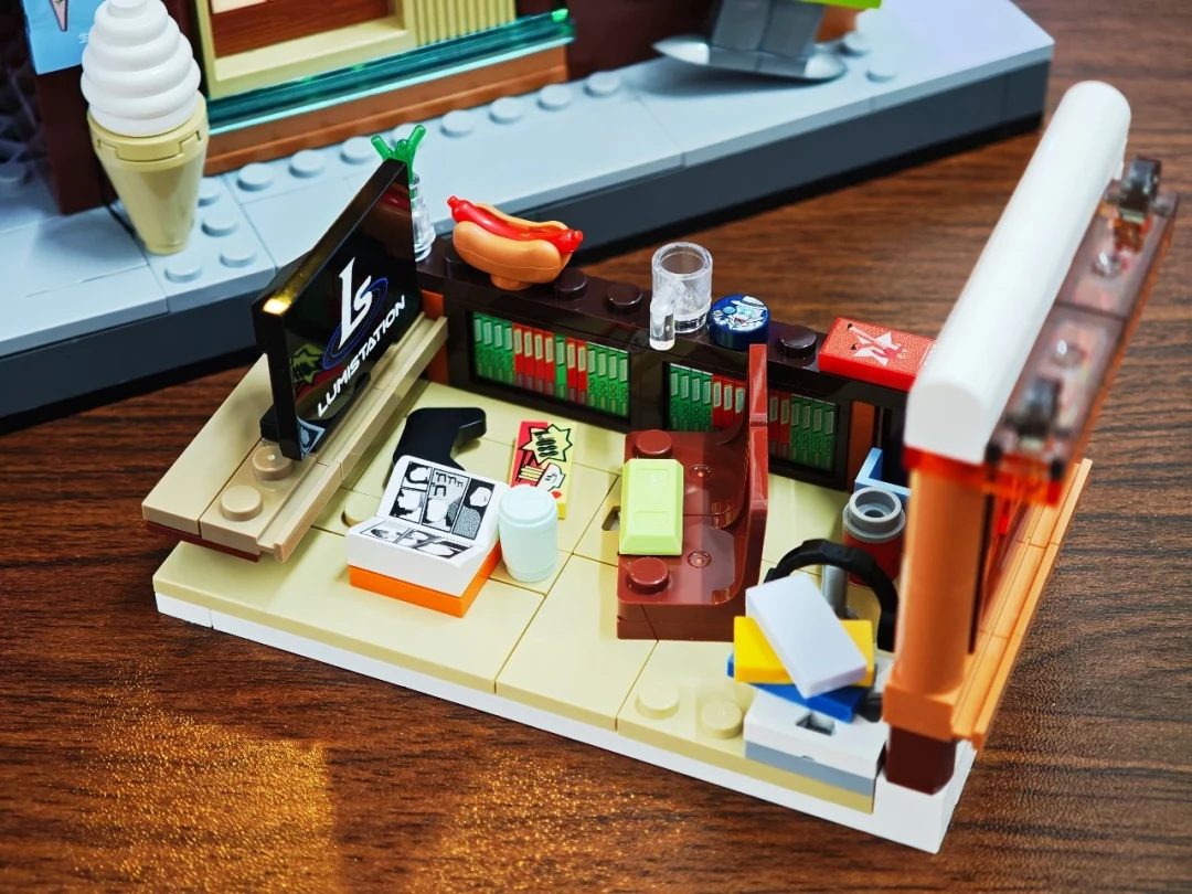 81个印刷件+可与居酒屋合体:LUMIBRICKS漫画店17015拼装体验