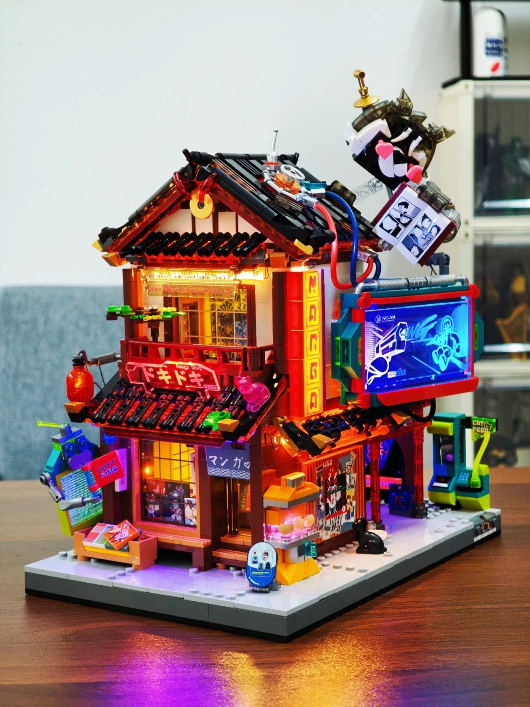 81个印刷件+可与居酒屋合体:LUMIBRICKS漫画店17015拼装体验