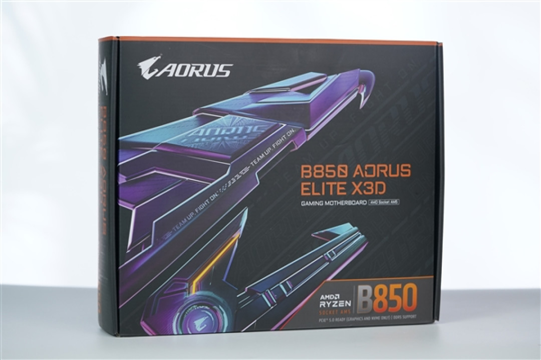 16+2+2相供电 配4路M.2!技嘉B850 AORUS ELITE X3D图赏