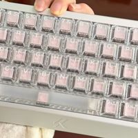 300块的磁轴键盘，打了两局瓦就想换掉原来的
