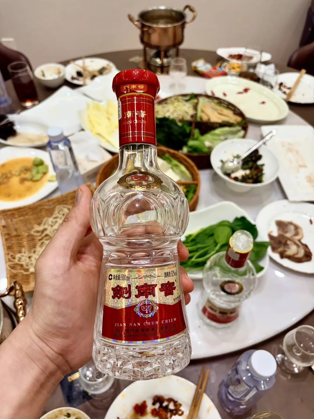 离中秋9天，上门送节的酒先别急着买：关系到哪一步、谁去谁家、老家认什么酒——六地本地人原话和9月行情价我全摆齐了