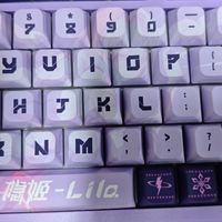 百元级国产七彩虹键盘横评：轴体手感与RGB灯效实测