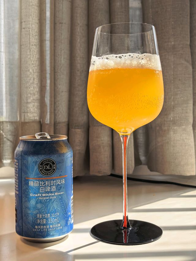 胖东来的廉价小麦果汁我也是终于喝上了！精酿比利时风味白啤酒
