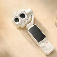 大疆 Osmo Pocket 4P 珠光白版本正式发售，新色诠释时尚美学
