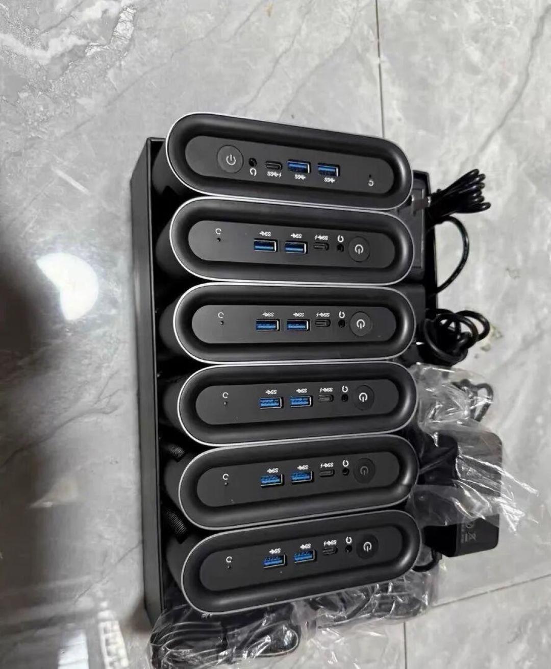 16G内存条1500元的9月,一整台焊死16G的迷你主机也卖1500:这轮涨价唯一没被炒起来的电脑形态,裂成了三个价格世界