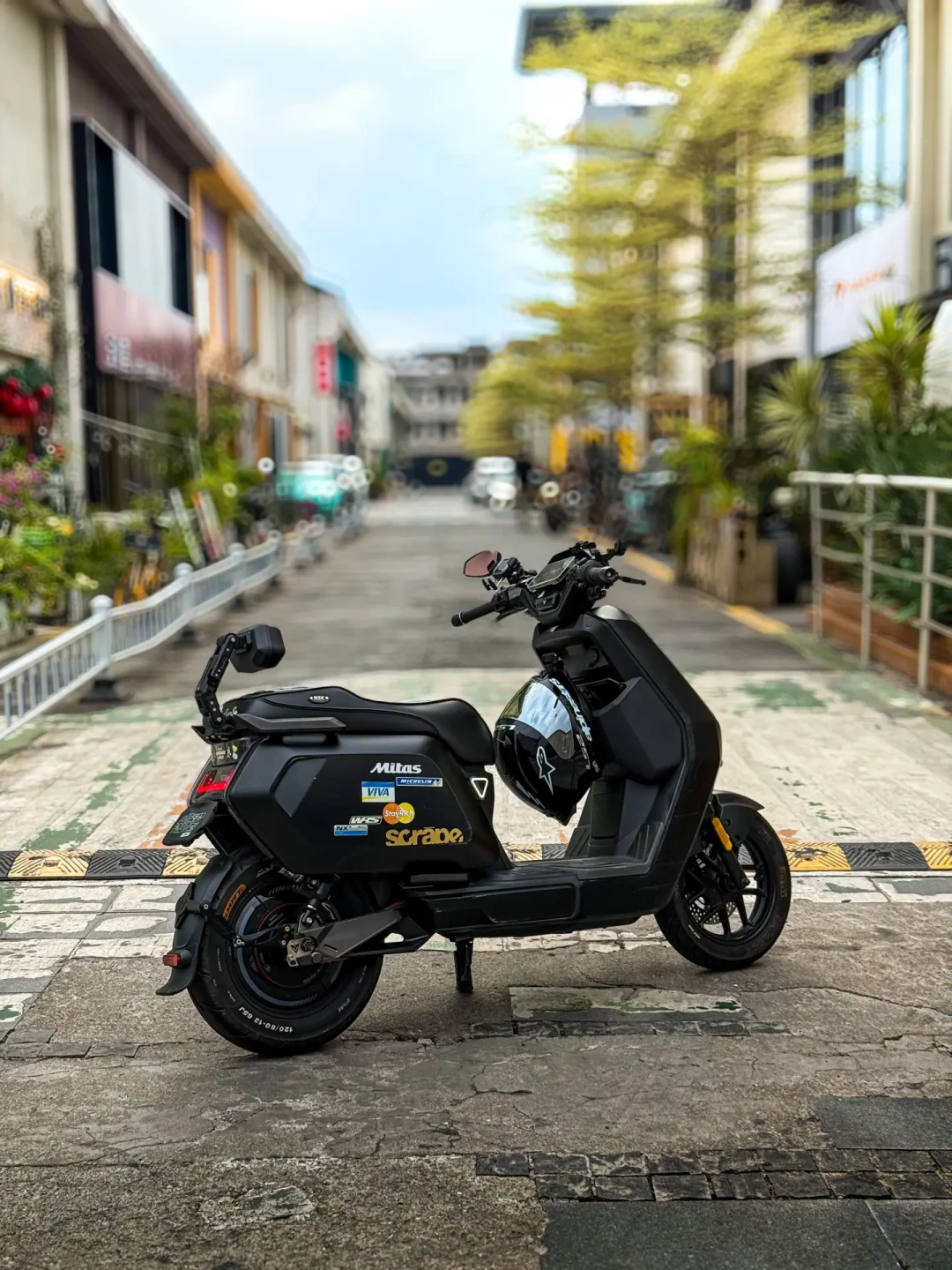 小牛老车App离线不是坏了:2G退网进收官,299换4G还藏着几笔小钱——质保内、质保外、续了服务费的,分三笔账算清再动手