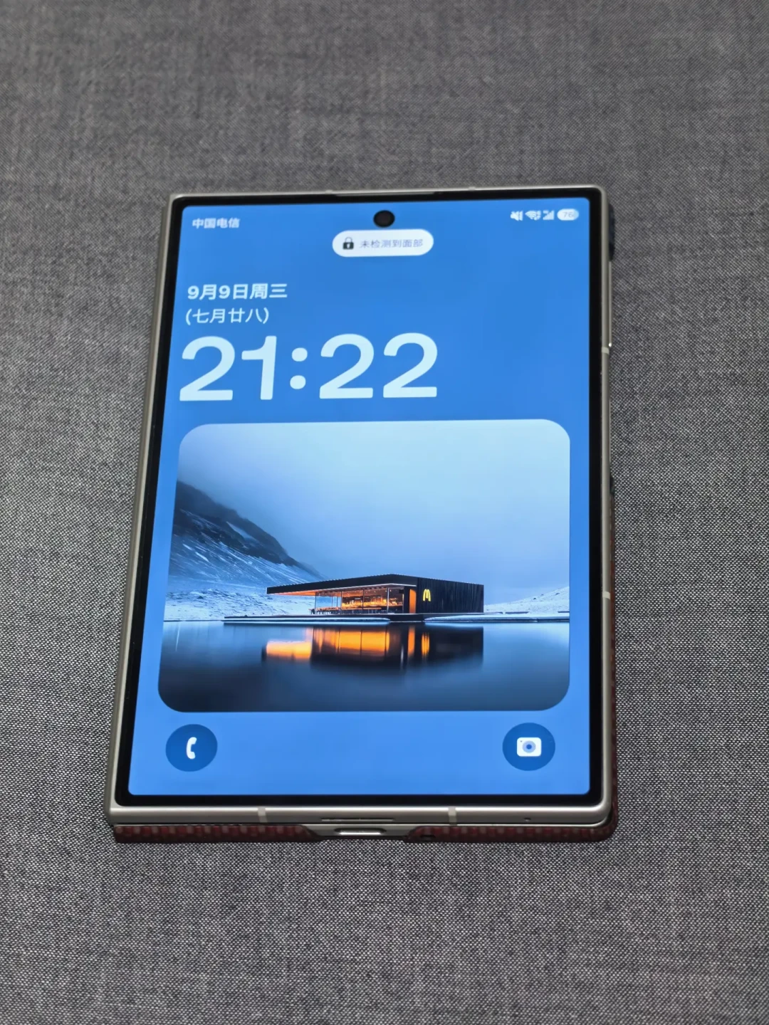 iPhone Duo比三星Fold8贵3000还重53g:开售前37天,折叠屏观望党算完四笔账再决定冲还是等