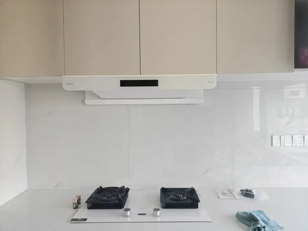 老板盐系的G30是色号不是型号:同款四件套晒单价差2600,灶具还得留个插座