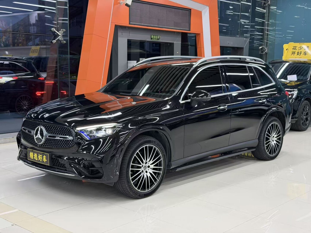 新XT5砸到22万，还是19万6的21款GLC300？我把5张挂牌单和3本账摆完，最该皱眉的是那台“25万8顶配”