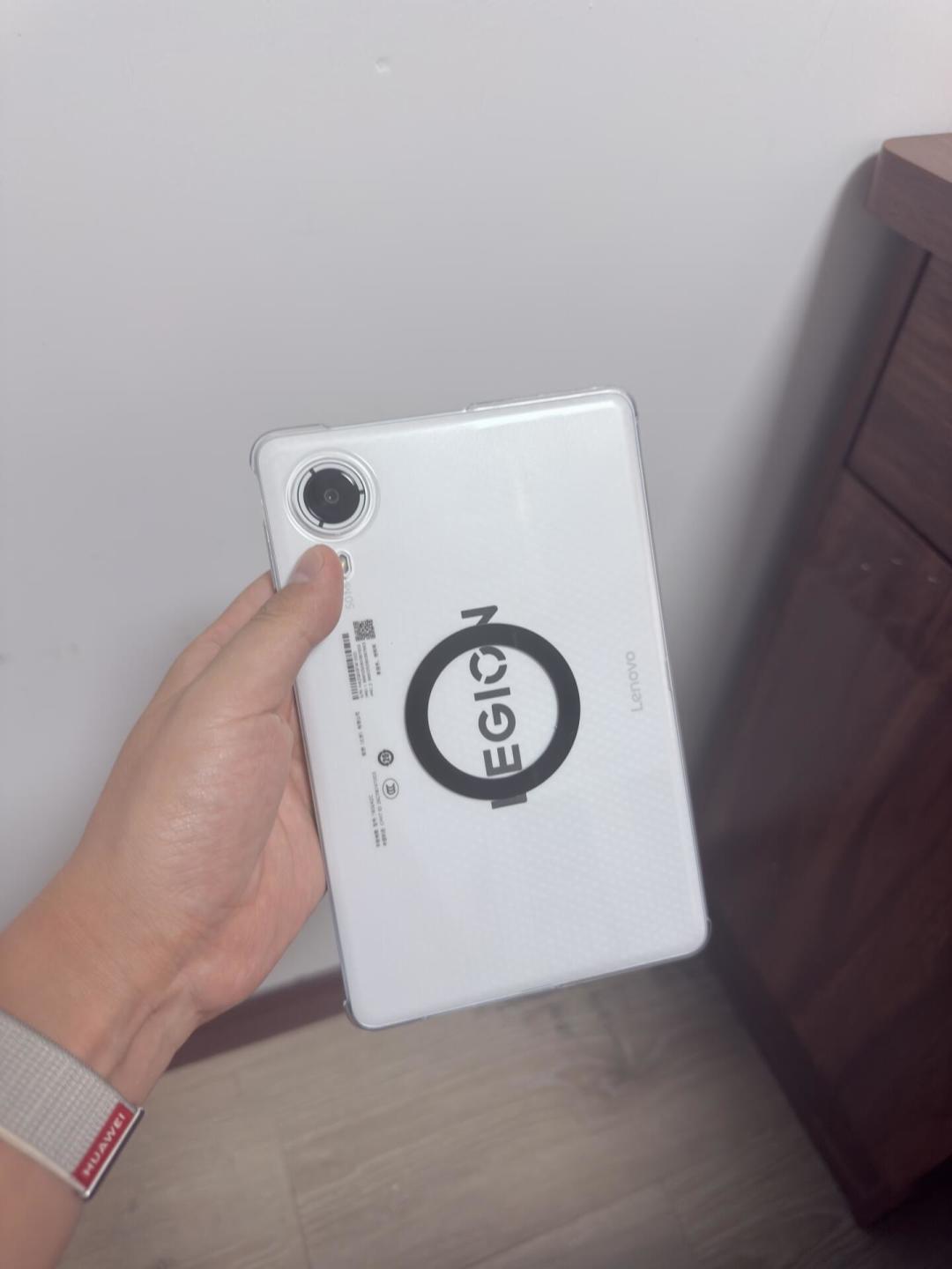 折叠屏扎堆