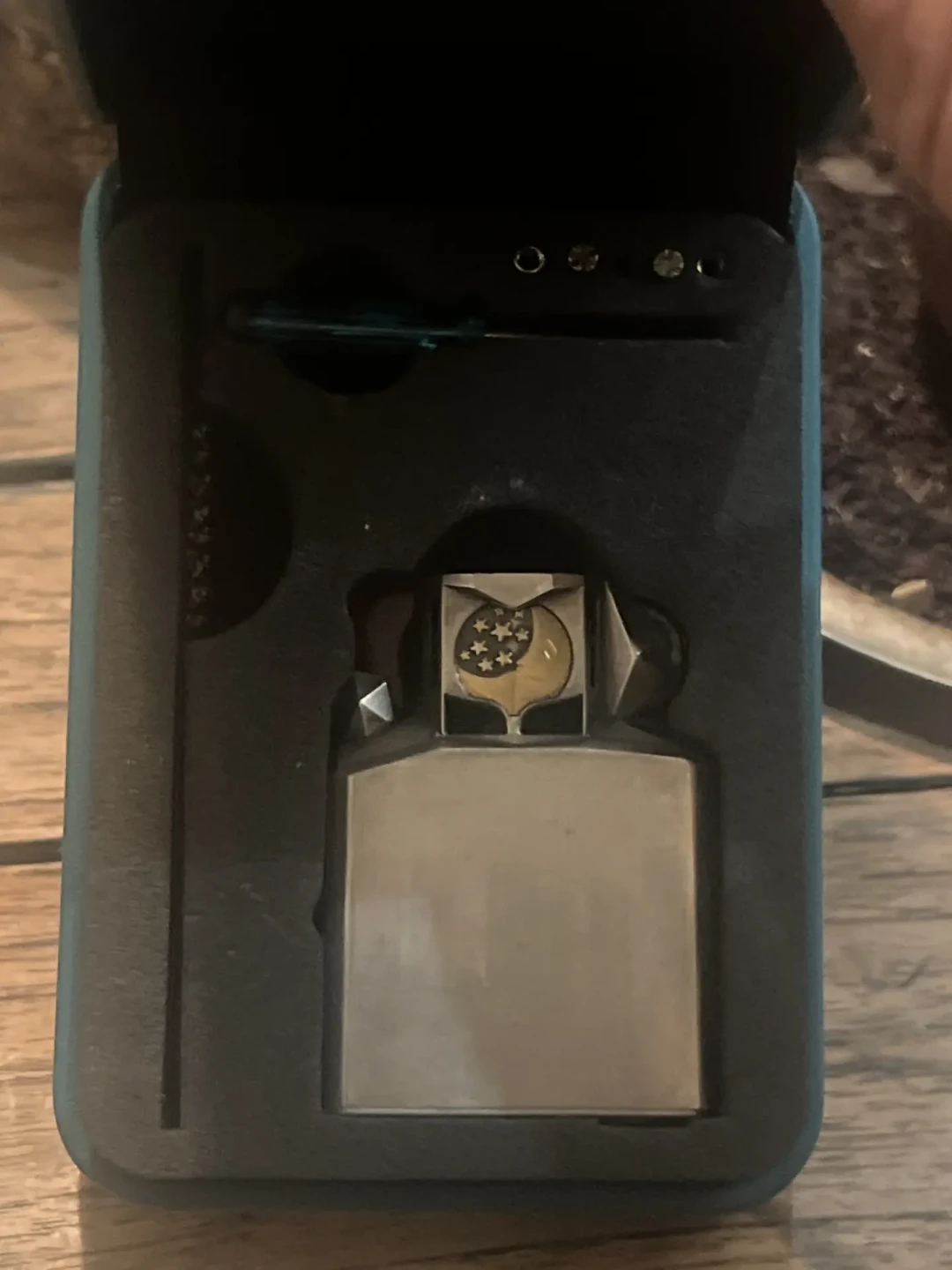 Zippo纤巧窄机点火差?扒完全网的抱怨、反驳和改装实录,真物理上限只有一条:续航