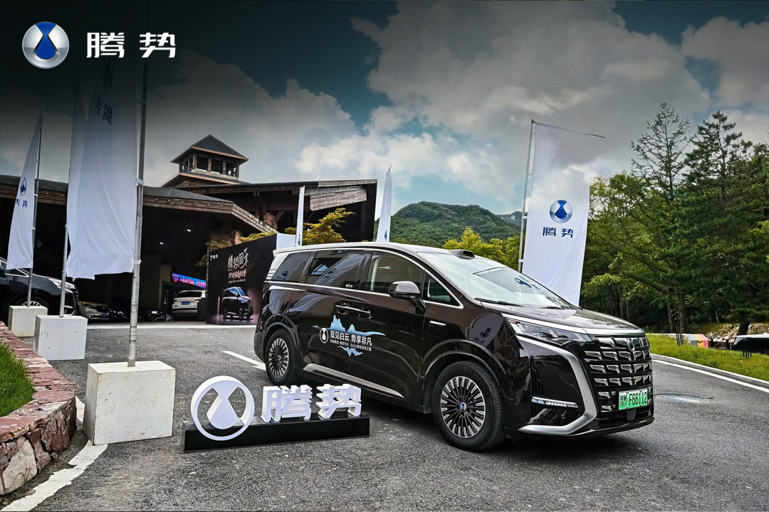 把D9捧上王座的人来掀桌了:V9连超俩月,D9甩出至高3.5万权益,买之前先把三笔账算完