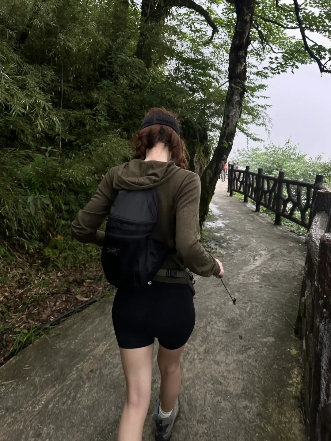 竹竿教程被顶6110赞:吵到250万播放的登山杖之争,按你的路线算三笔账就清楚了