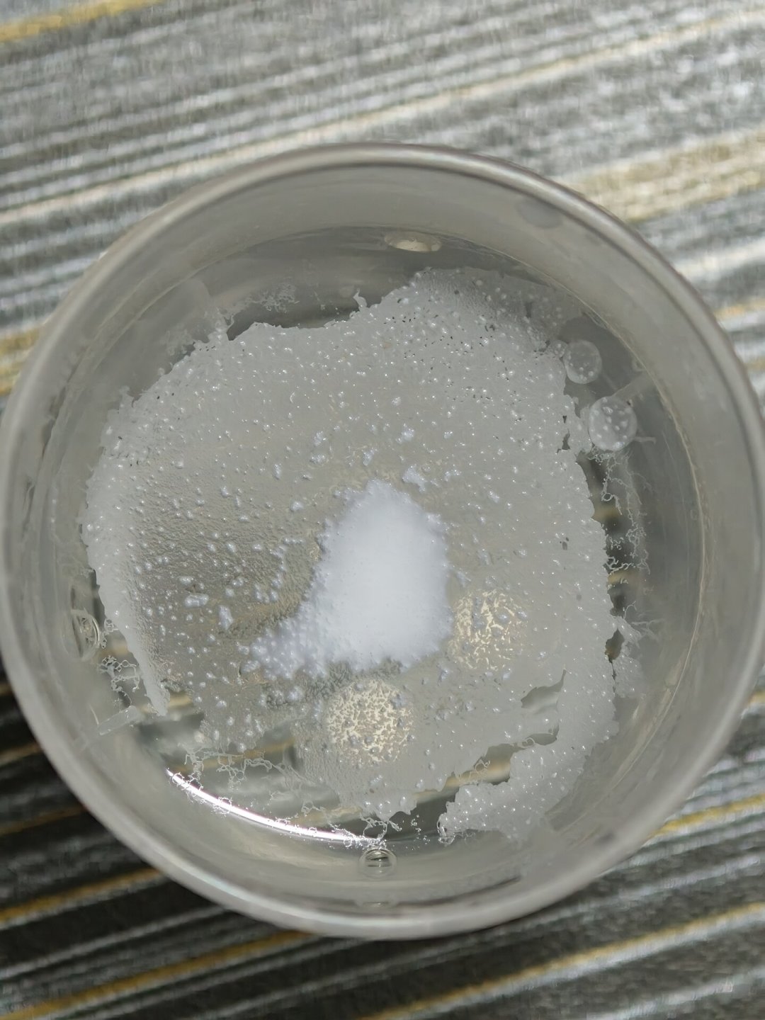 两周12条求鉴定:安热沙的滴水法、批号查询和付费鉴定,连发帖人都救不了自己
