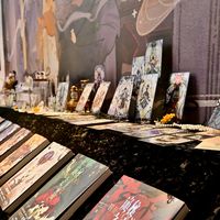 a咖落幕、特展转通贩:《诡秘之主》周边季第一波打完,这份价目表还值得追吗?